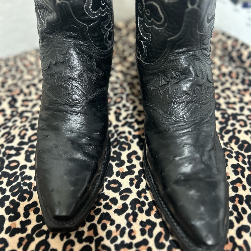Gorgeous Lucchese  Ostrich leather and embroidered boots  size 81/2 unworn - Picture 13 of 15